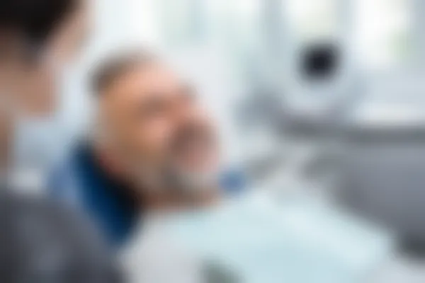 成都博丽泽口腔门诊牙套现价仅需4800元起，原价5800元起，助您轻松打造自信微笑！