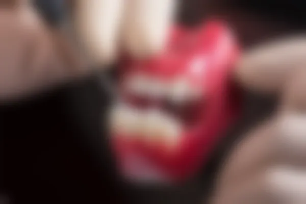 吉安尚品口腔门诊部电话是多少？2026年种植牙选择推荐与价格分析