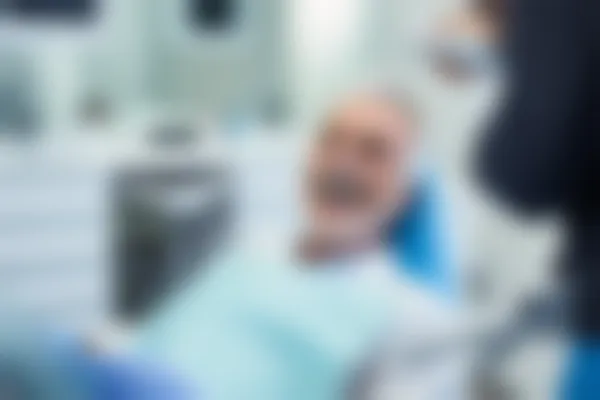 来宾永洁口腔门诊部活动义齿价目表更新：原价3000元起，现仅需2500元起，优惠幅度惊人！