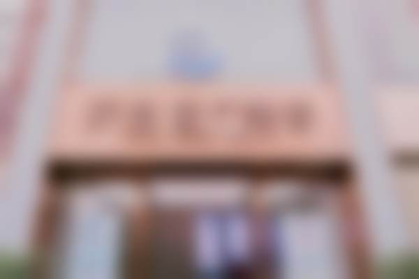 成都恒博天姿医疗美容门诊部在小V脸/颈阔肌2选1+下颌缘注射塑形方面有哪些优势？