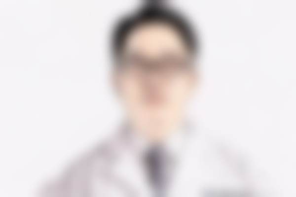 深圳米兰柏羽医疗美容医院黄显翔医生价目表2026预约方式