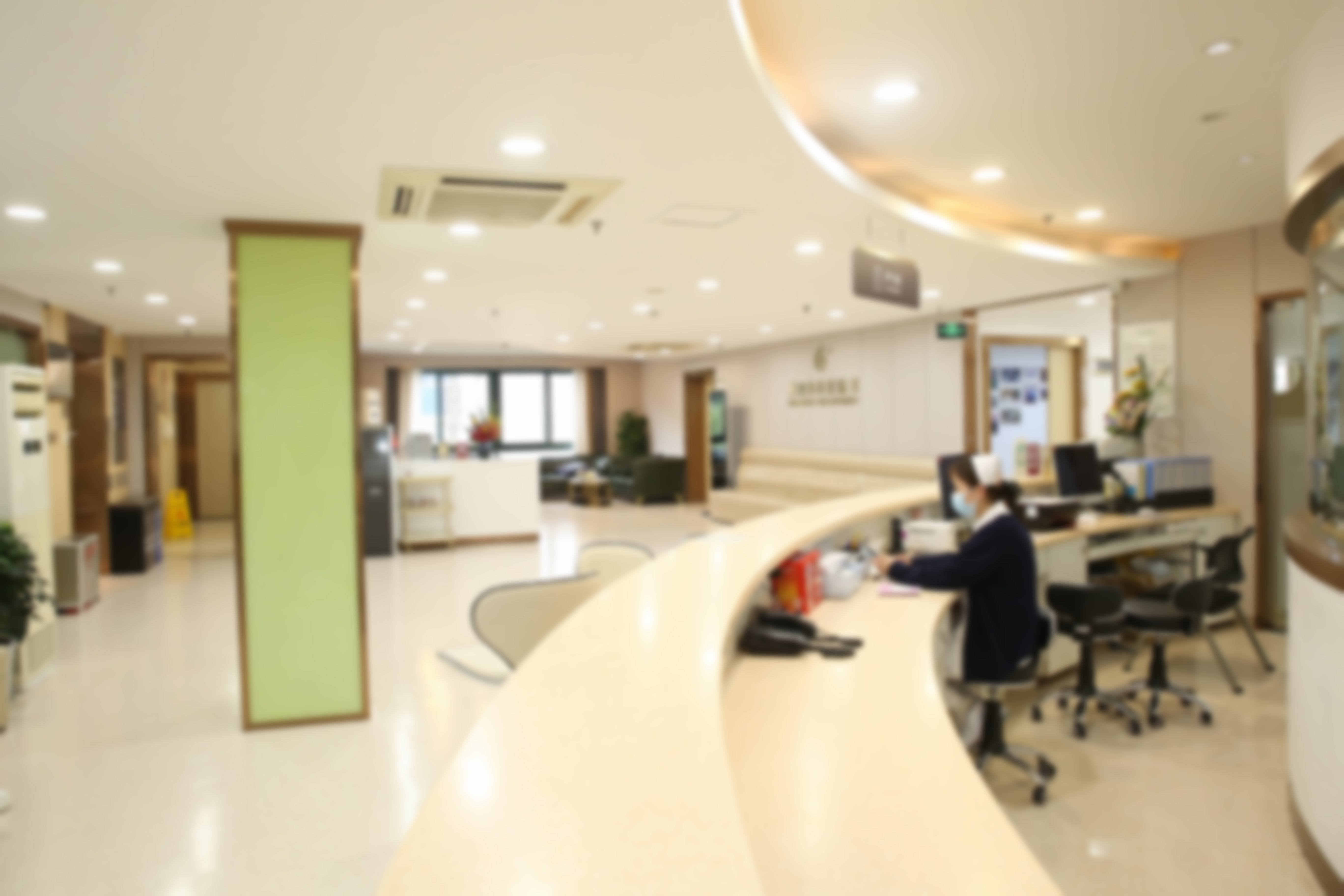 上海华美医疗美容医院玻尿酸填充再生材料如生天使套餐14800元起，多步服务享免费福利 