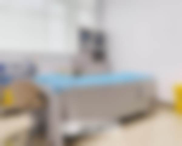 四川华美紫馨急纳馨美眼部综合3项的医生团队如何？