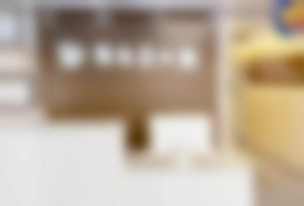 雅尔美口腔门诊部前台