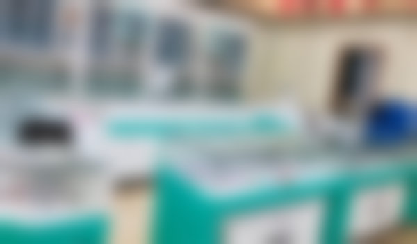 平顶山尖峰眼科医院医生团队介绍