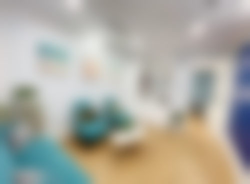 华美美莱口腔门诊部休息区