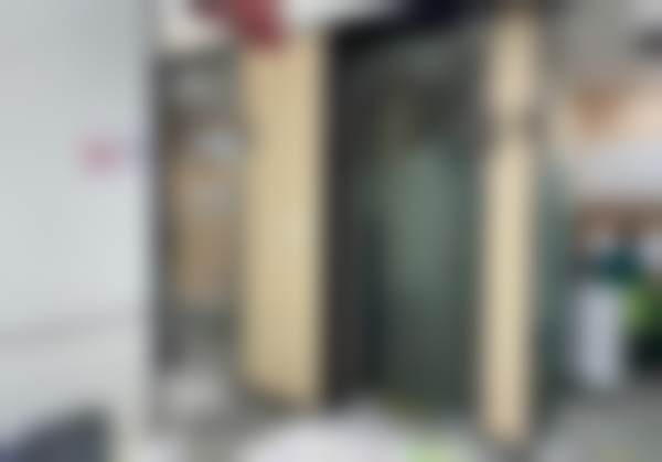 深圳正夫口腔门诊部（宝能城店）深圳正夫口腔宝能城店诊室2